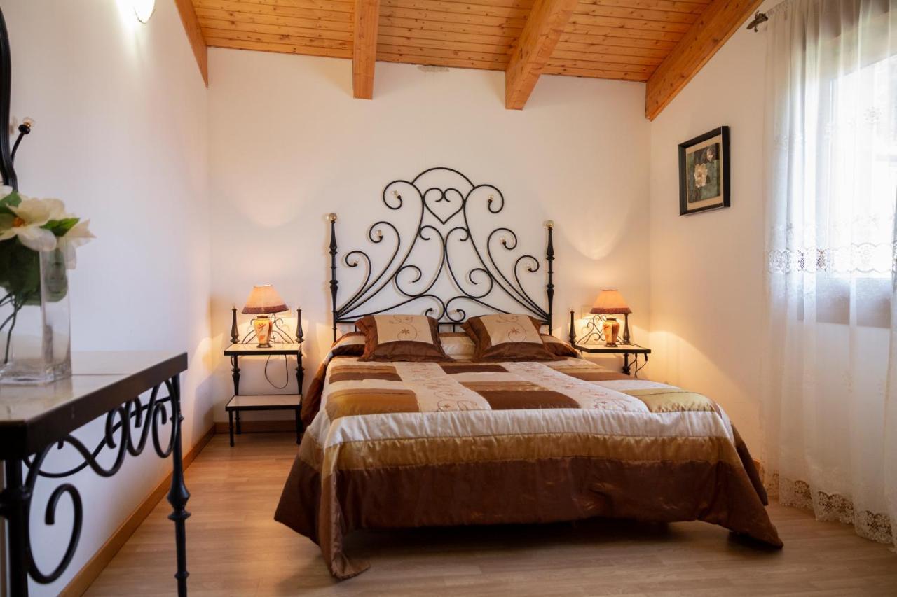 Casa Rural Mirador De Pinares San Leonardo de Yagüe المظهر الخارجي الصورة