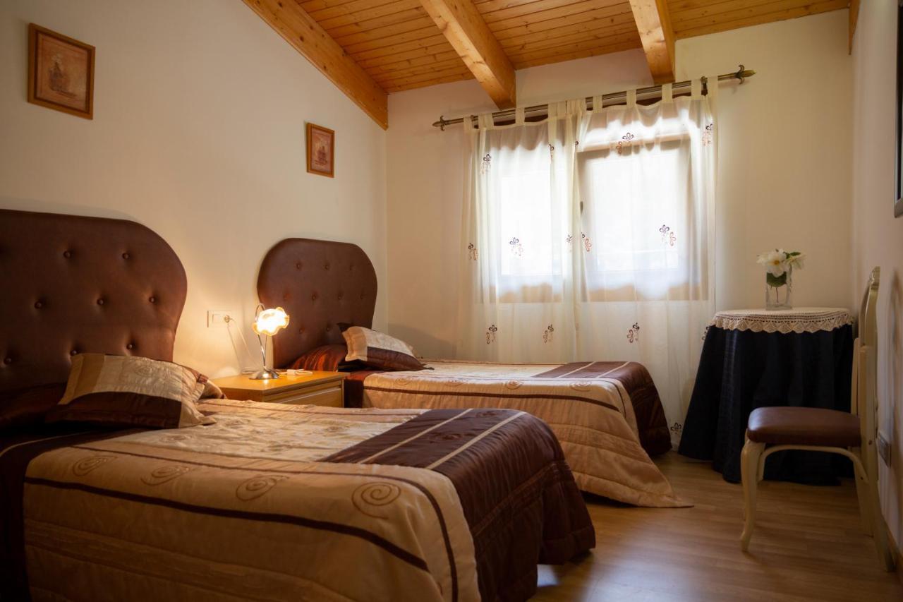 Casa Rural Mirador De Pinares San Leonardo de Yagüe المظهر الخارجي الصورة